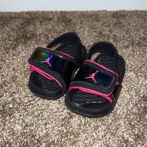 Toddler Jordan slides size 4